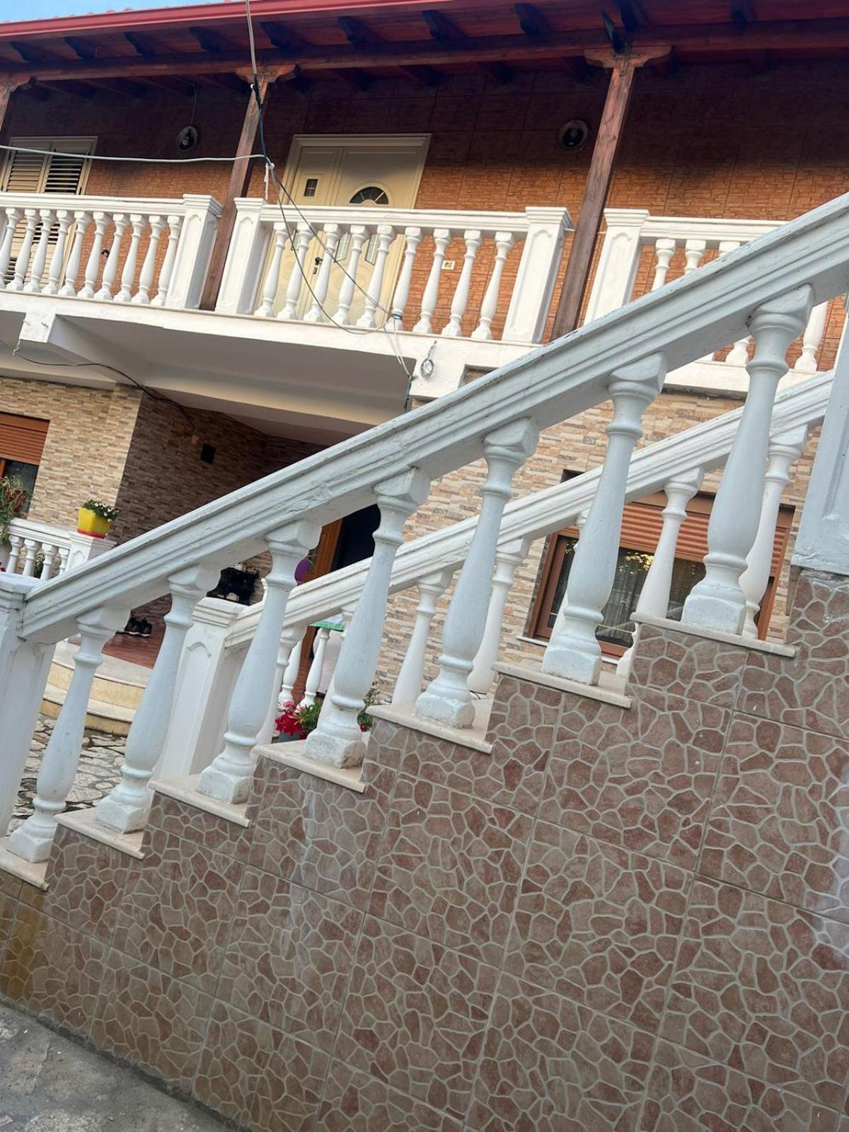 Nori House Hotell Vlorë Eksteriør bilde