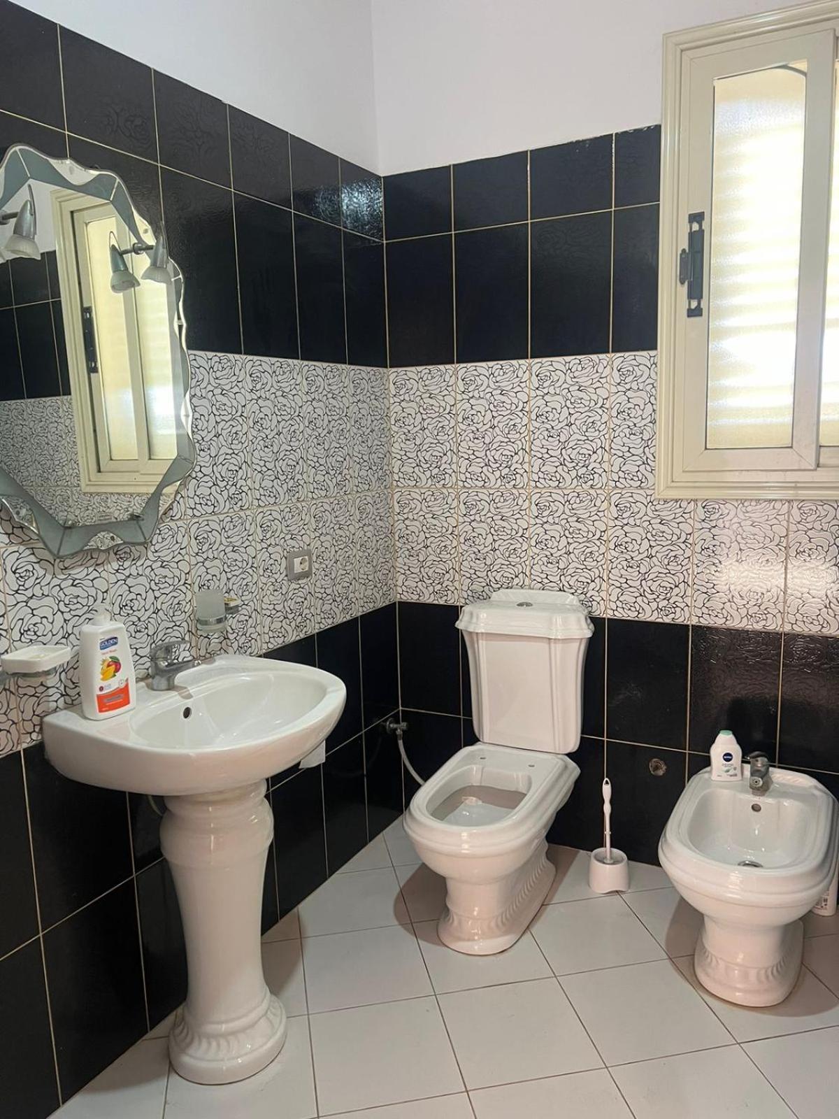 Nori House Hotell Vlorë Eksteriør bilde